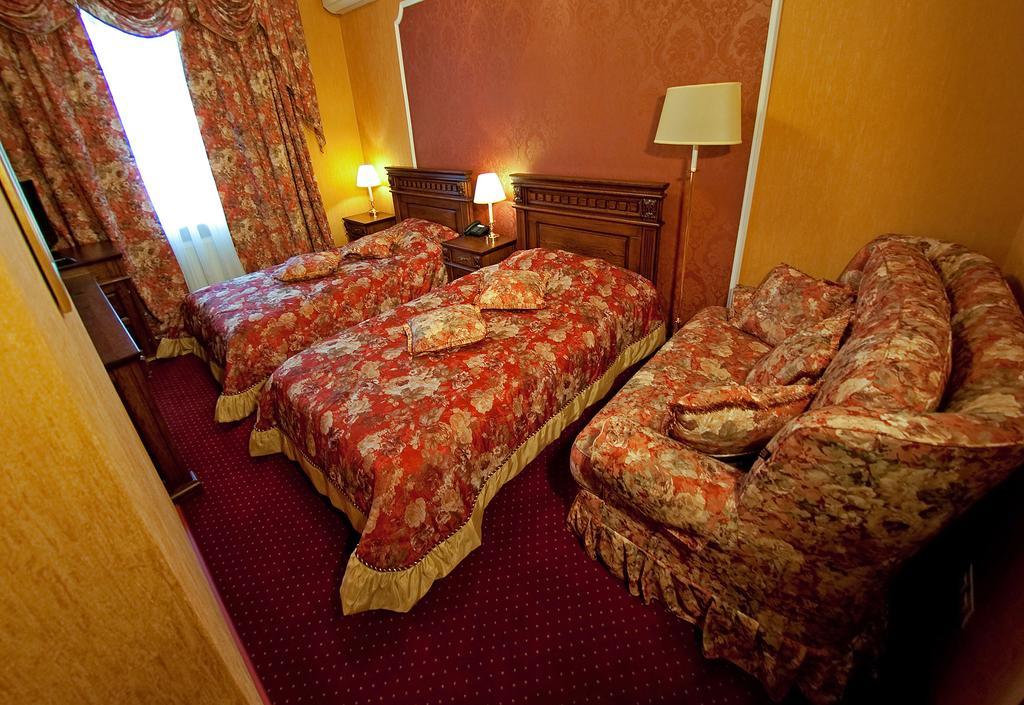 Deluxe Hotel Kupava Lviv Exterior foto